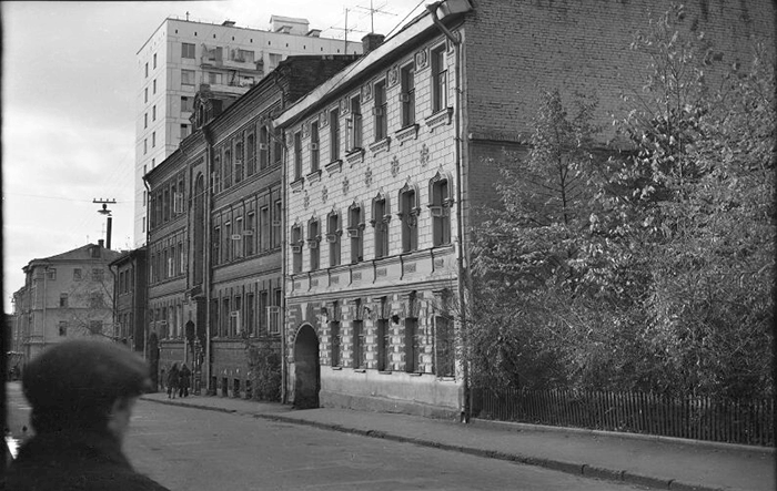 Салун "Калифорния" Салун "Калифорния" Самотека